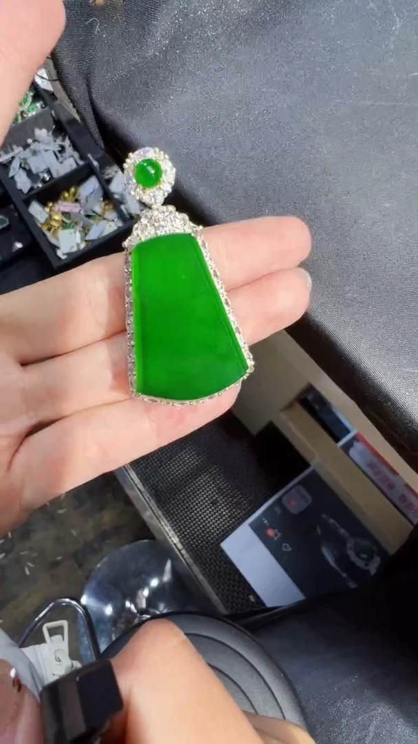 【闪购商品】定制翡翠未镶嵌无事牌1