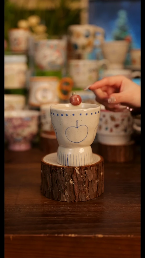 粗陶手作杯子 草莓