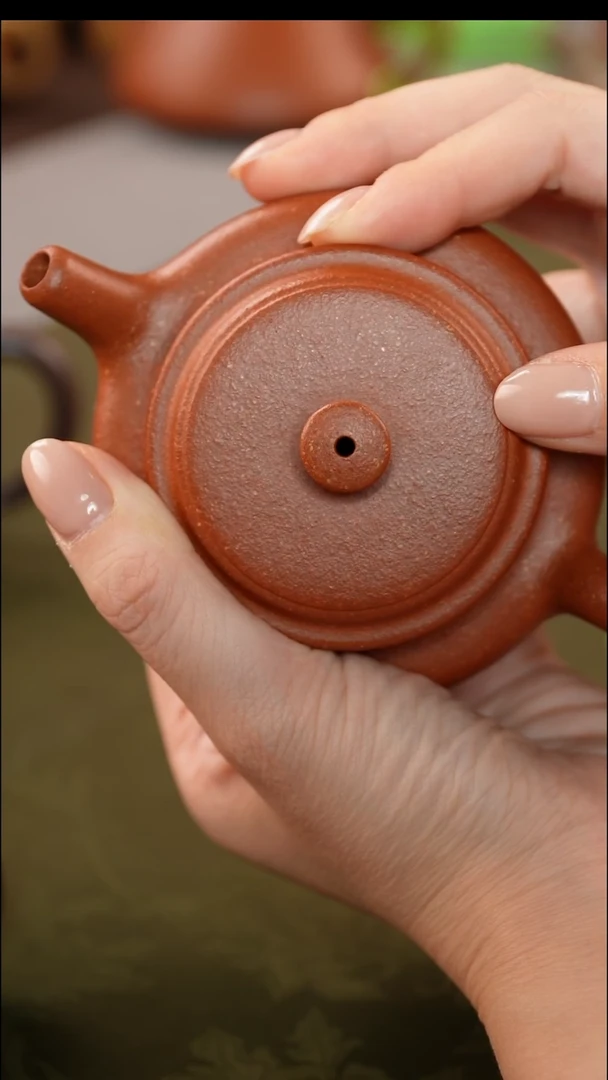 茶壶紫砂宝山精挑纯红降坡德钟