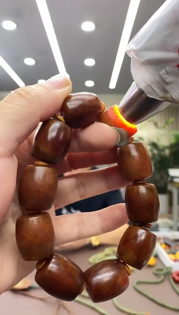 未镶嵌手链透闪石质玉手串