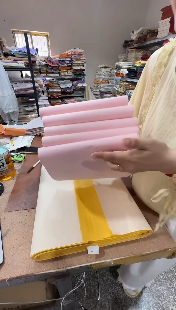 23*138粉色洒银箔50张