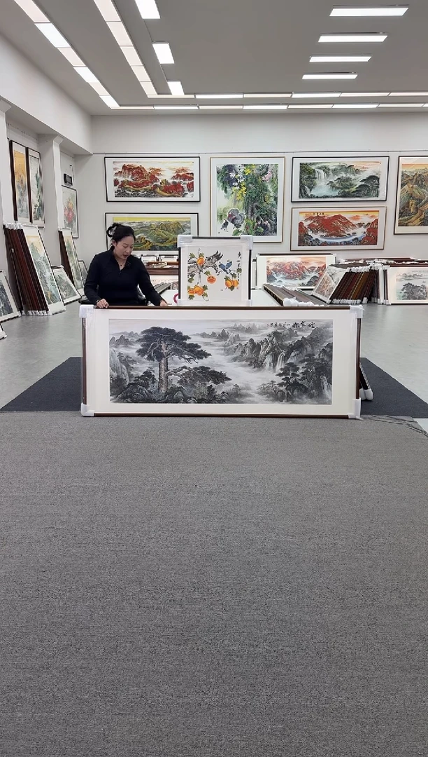 国画手绘 迎客松 219*88