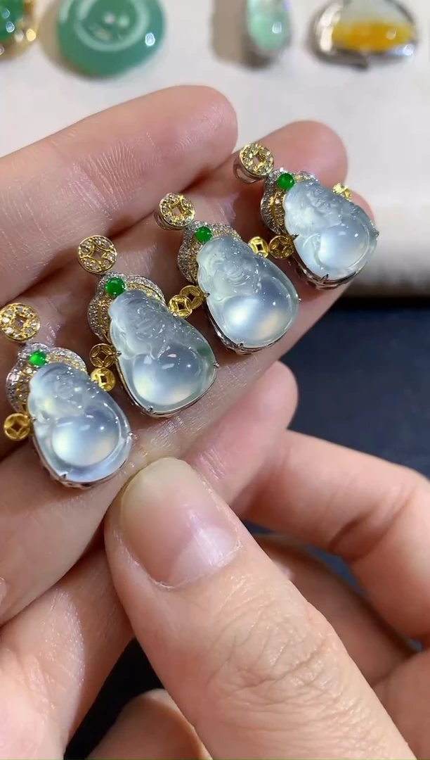 吊坠(不含链)18K金镶嵌翡翠A34 多样性发货一件