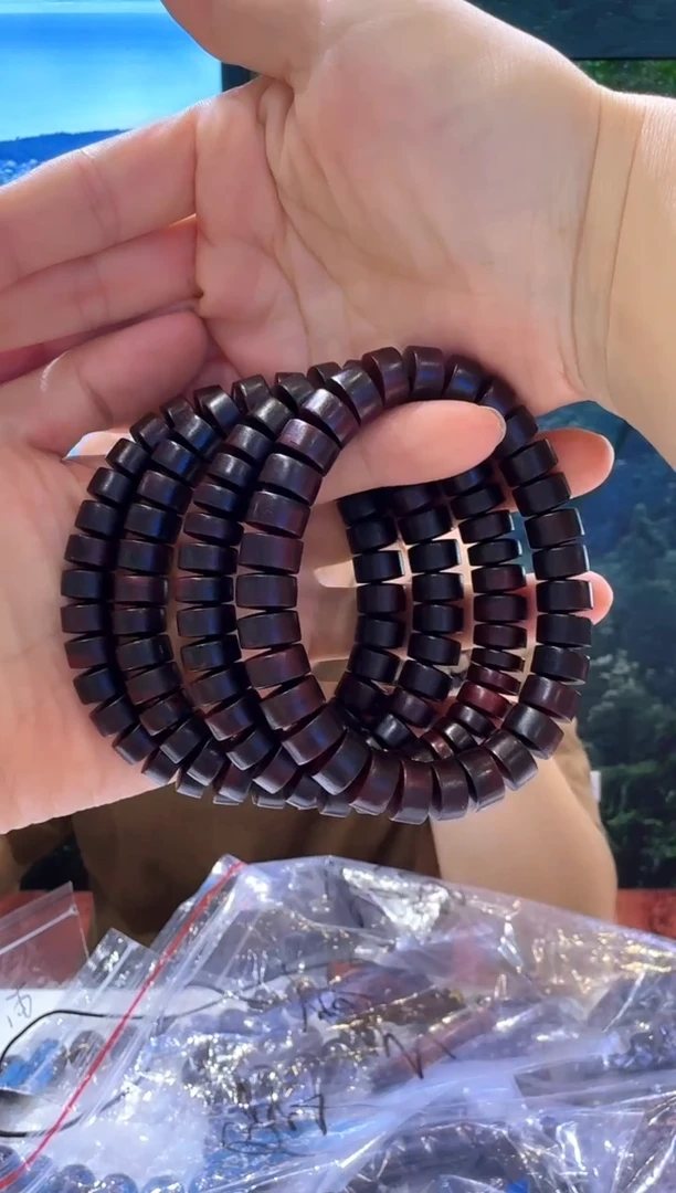 降真香手串/手链尖峰岭  降真香厚切随形单圈  多样性发一