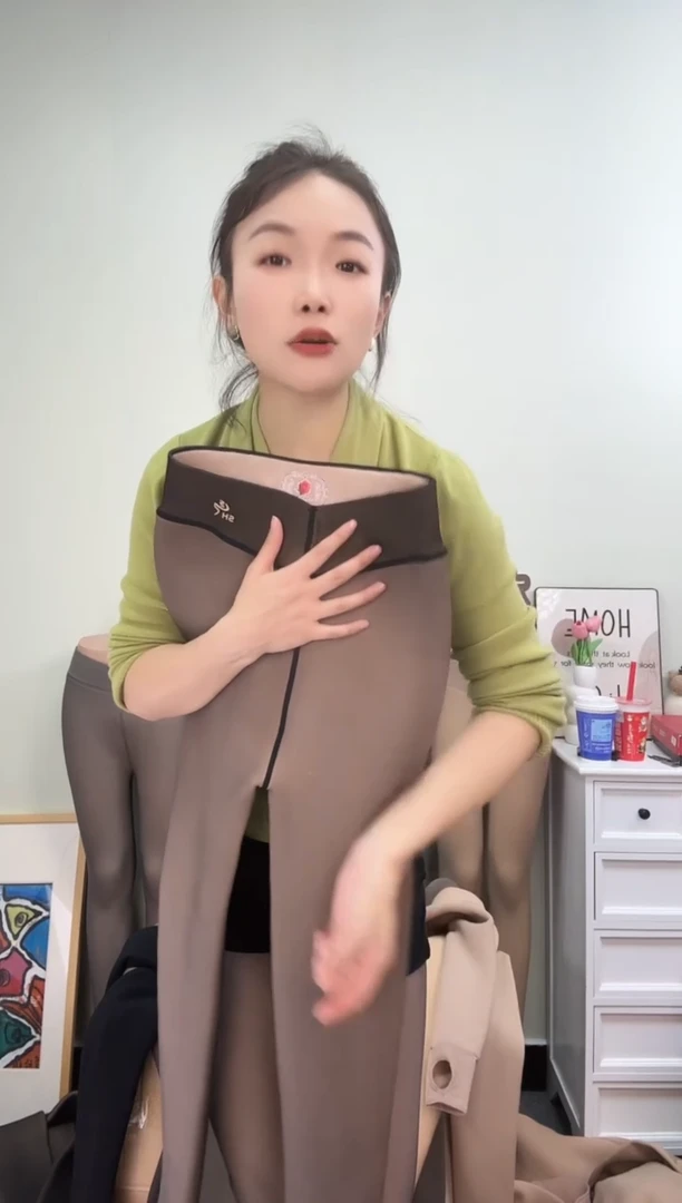 孤品650g玫瑰黑透肤踩脚