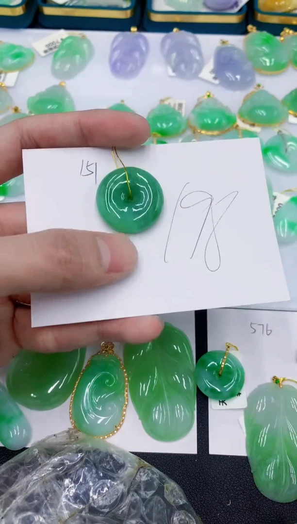 颈饰未镶嵌翡翠1111111