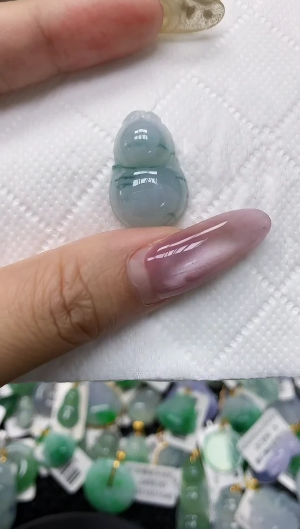 翡翠未镶嵌颈饰1111111111