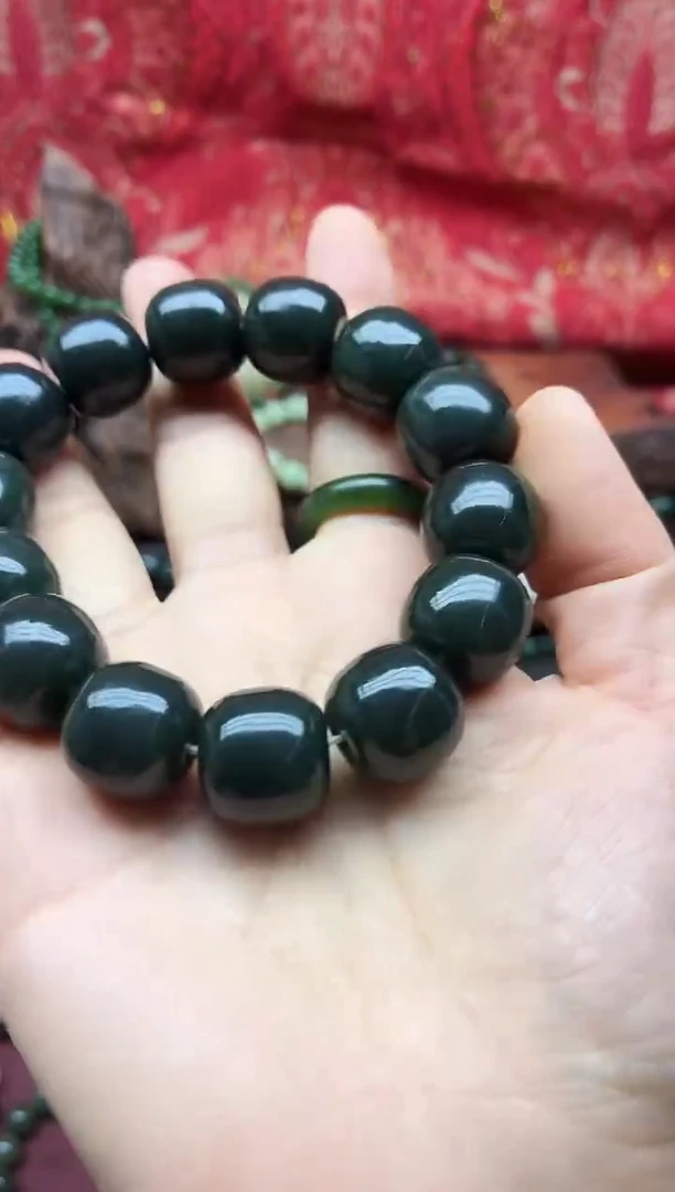 未镶嵌手链和田玉16mm老型珠沙枣青