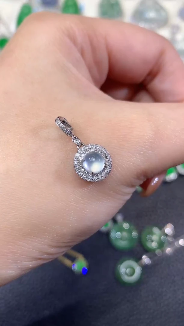 吊坠(不含链)18K金镶嵌翡翠A41