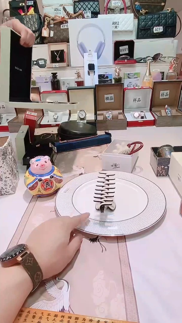 瓷片瓷器 库房到期 全部地板价@@1