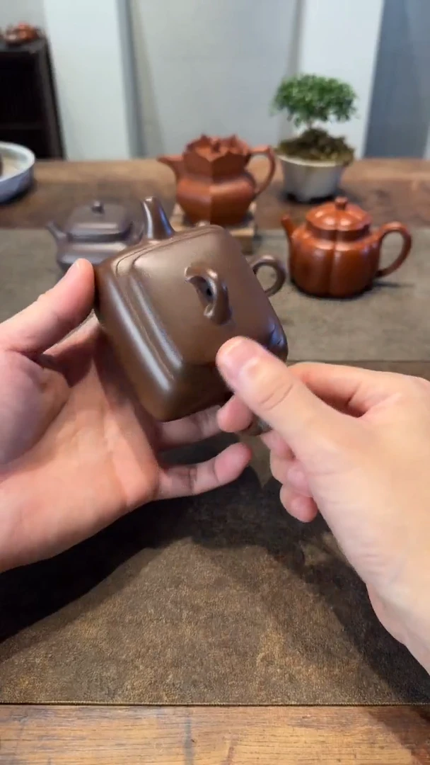 茶壶紫砂?**生长四方紫砂壶