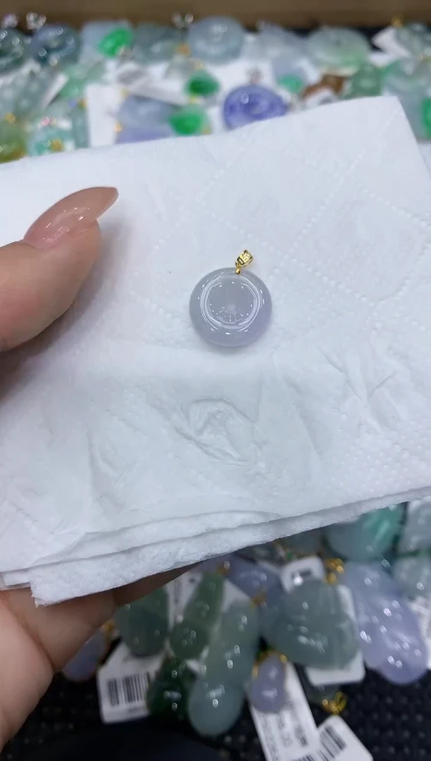 翡翠18K金镶嵌颈饰111111111111