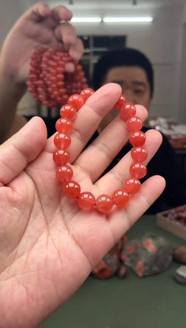 手串未镶嵌南红玛瑙单圈手串一条约10mm 多样性发货