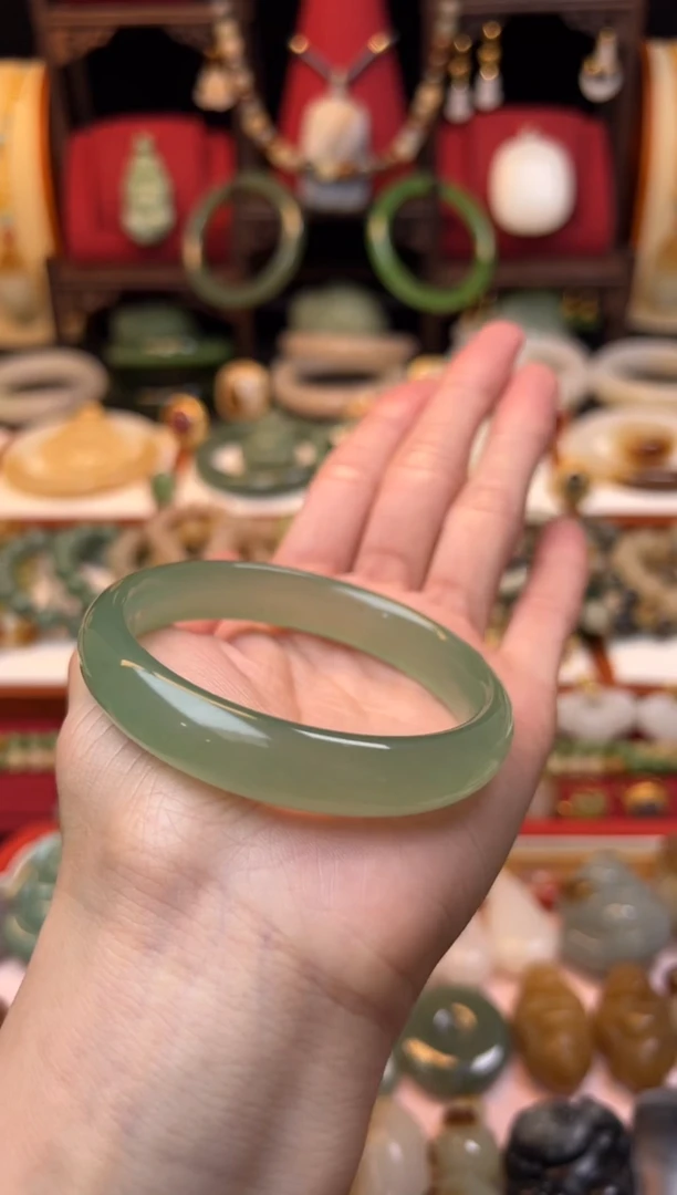 【闪购商品】东陵石手镯未镶嵌57