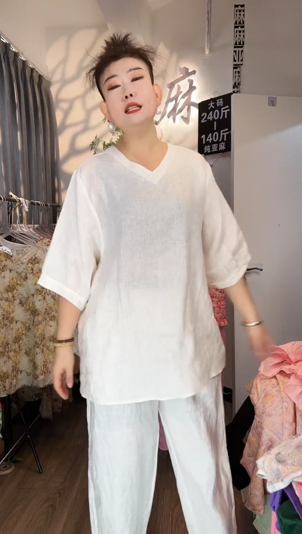 亚麻大码女装系列。