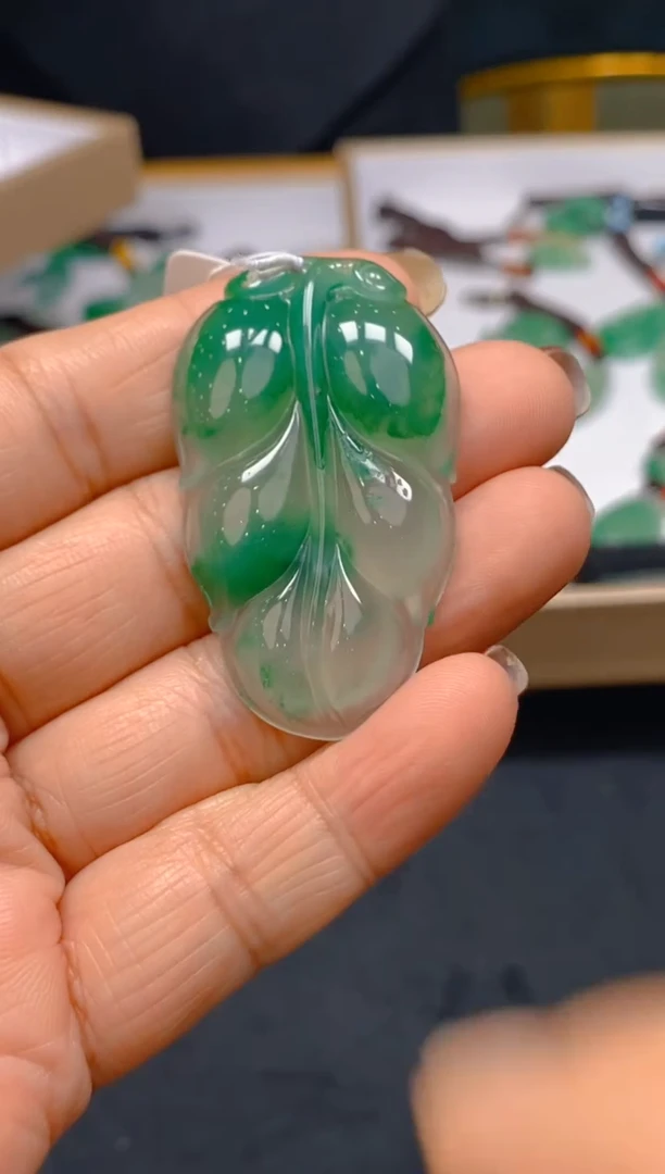 【闪购商品】石英质玉颈饰未镶嵌冰美人非洲翠043