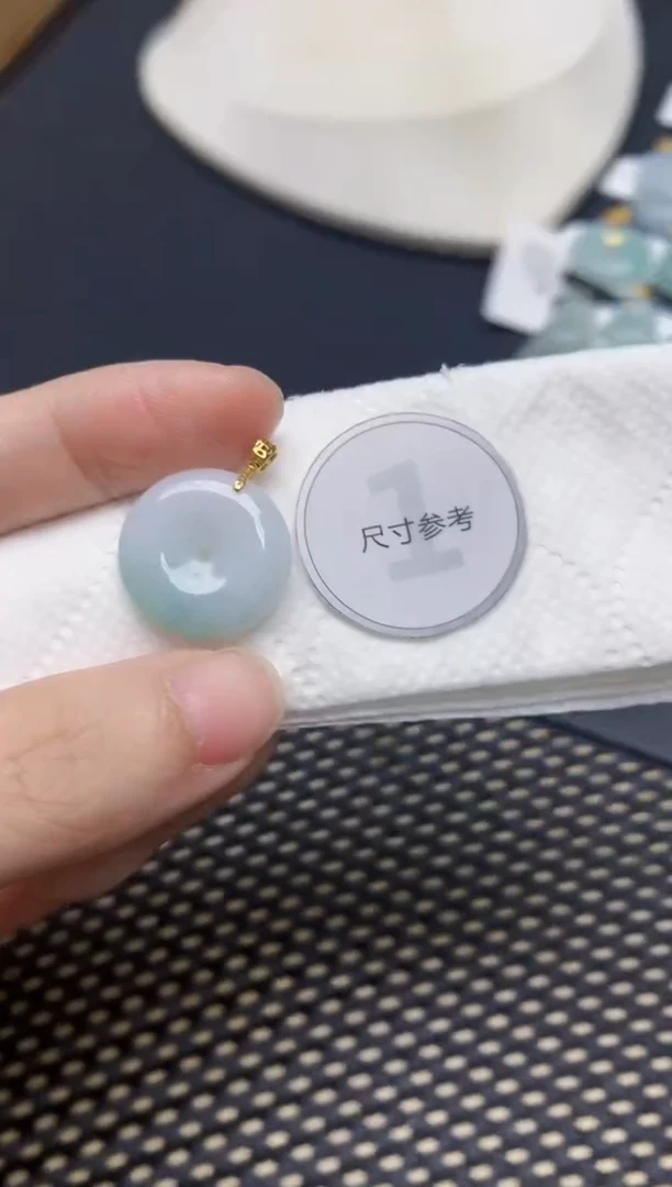 颈饰未镶嵌翡翠天然缅甸A货翡翠