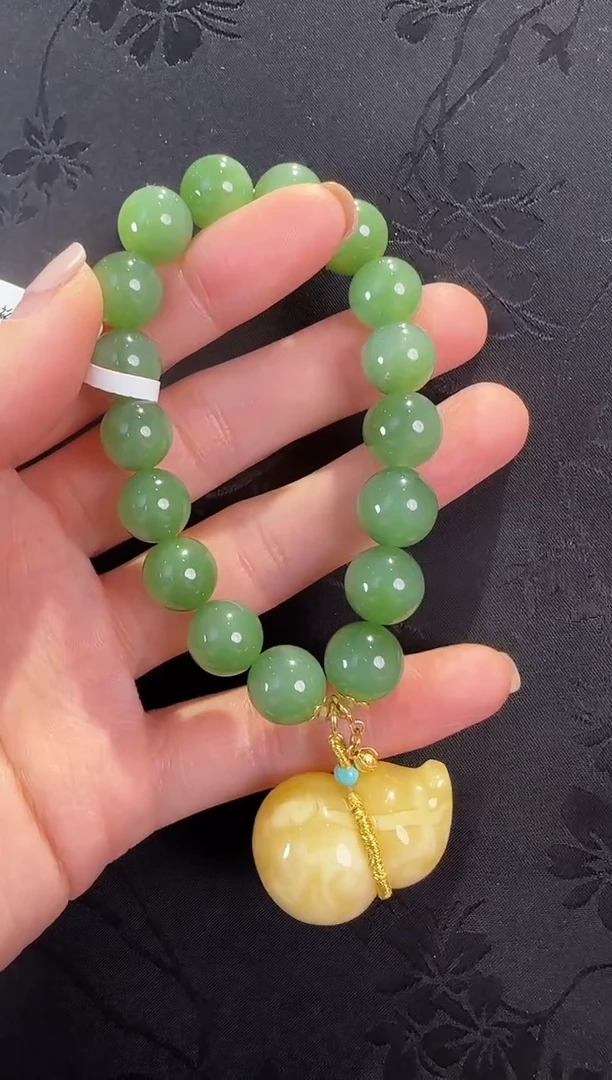18K金镶嵌手串和田玉（碧玉）葫芦款