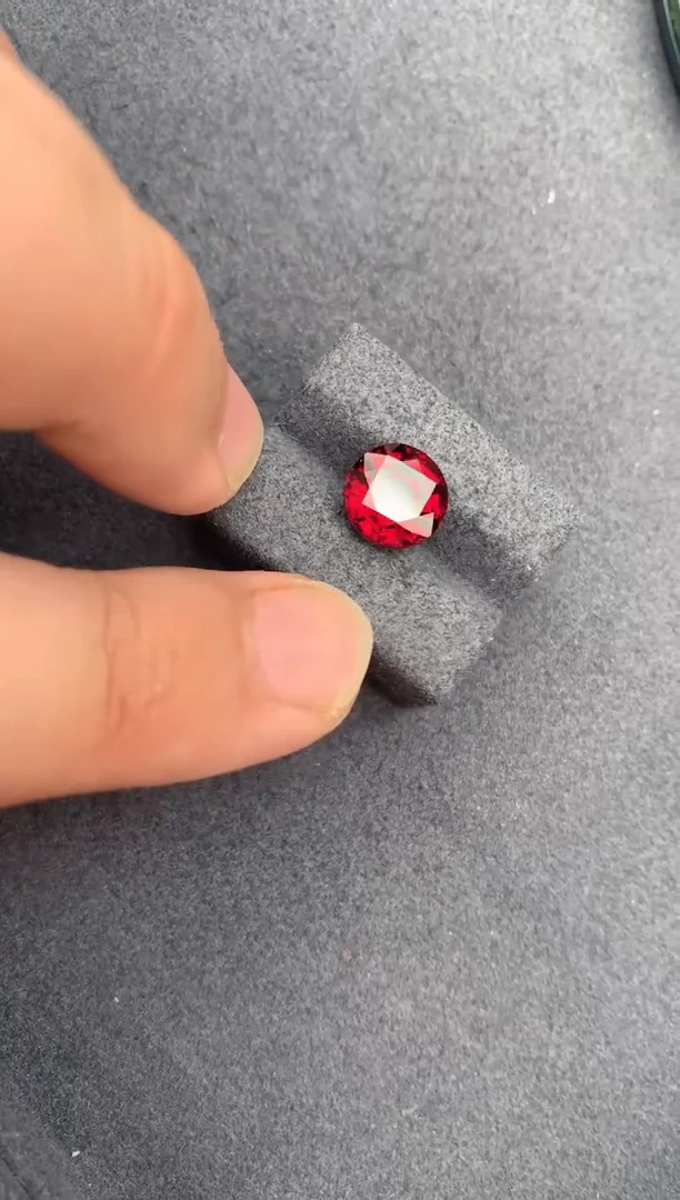 【闪购商品】石榴石裸石未镶嵌5.1ct镁铝