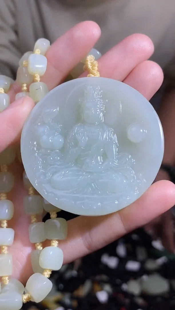 颈饰未镶嵌和田玉1