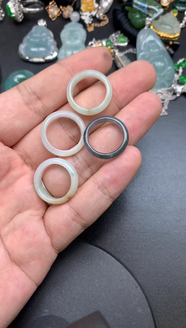 颈饰未镶嵌翡翠?****?多栋商品不退不换