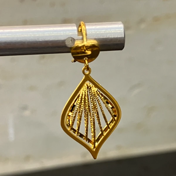(1号货)放心黄金店 足金999耳环3.55克 【65】