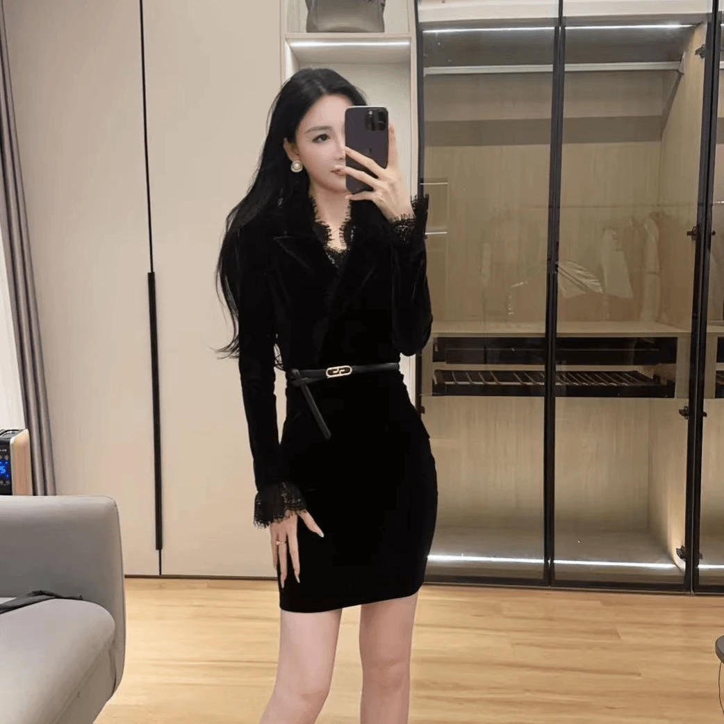 YY蕾丝拼接西装领显瘦修身收腰长袖包臀连衣裙392