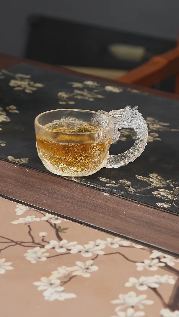 手工艺品琉璃白色龙杯