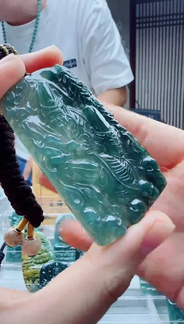 颈饰未镶嵌翡翠多样性发其一