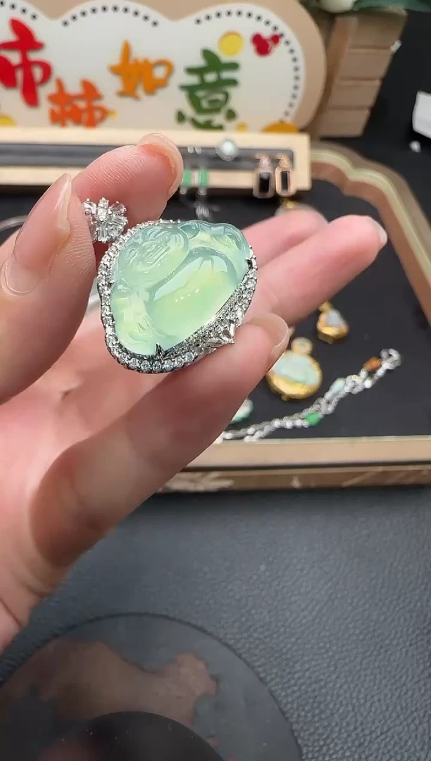 吊坠(不含链)18K金镶嵌翡翠勿拍