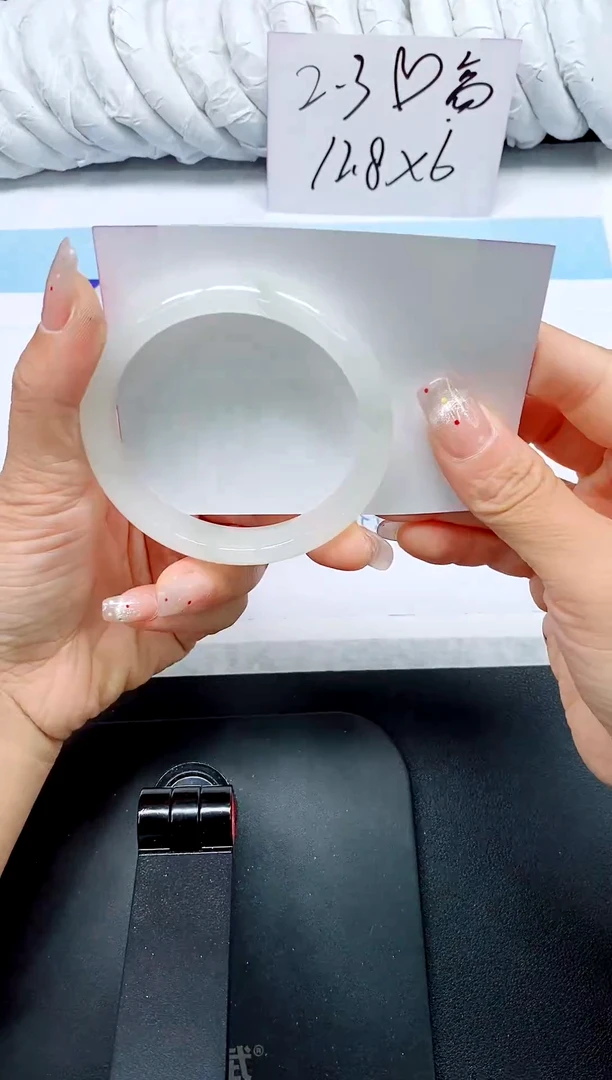 石英质玉手镯未镶嵌146-56.3