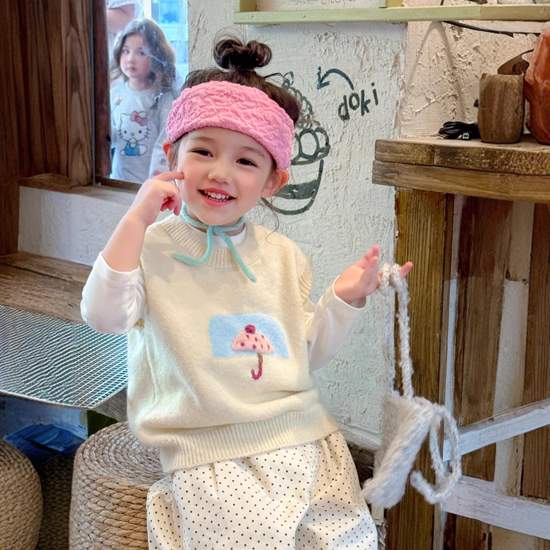 女童2025秋季新款洋气百搭韩版卡通针织马甲长袖打底衫波点裤套装