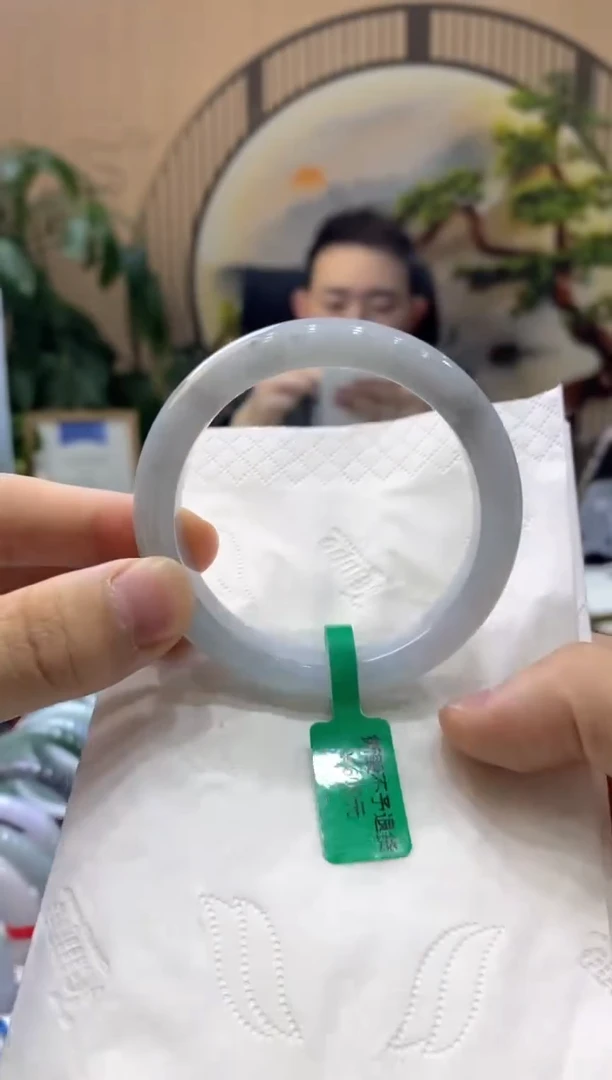 【闪购商品】翡翠手镯未镶嵌000009417