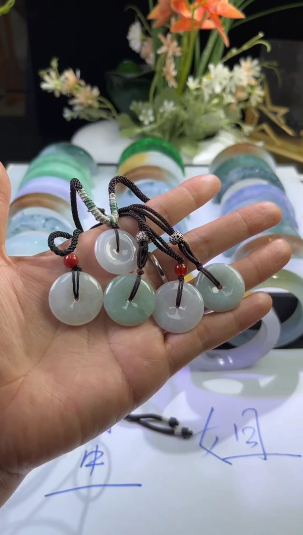 颈饰未镶嵌翡翠翡翠平安扣多样性发一件