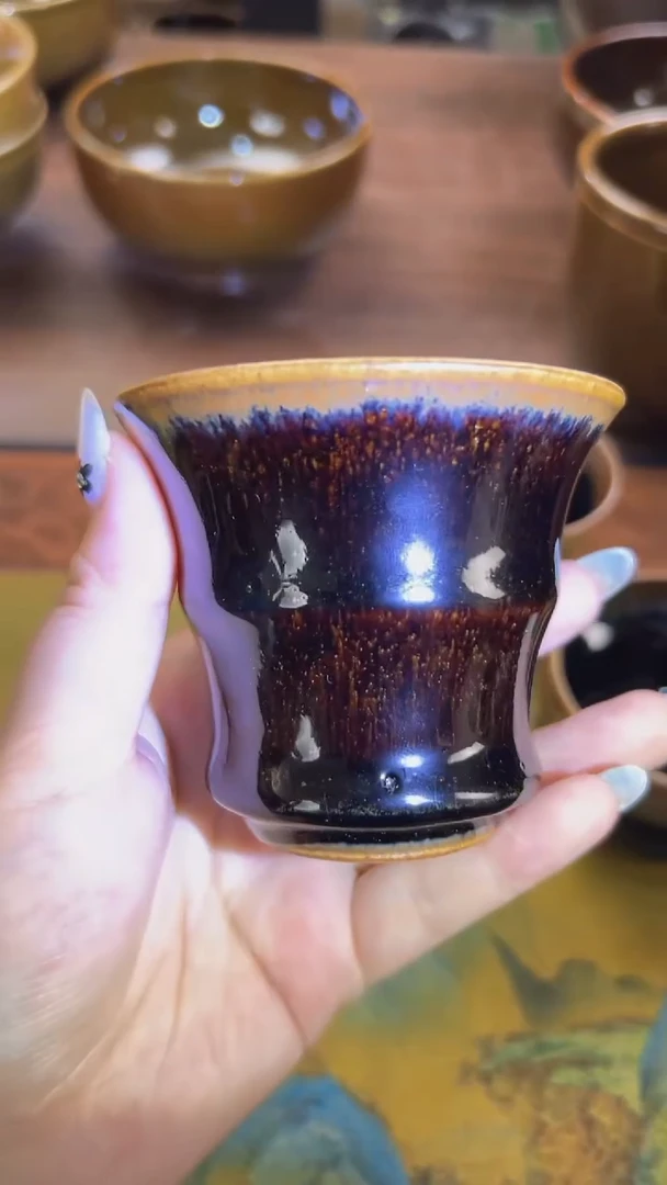 黑变蓝色的竹节杯