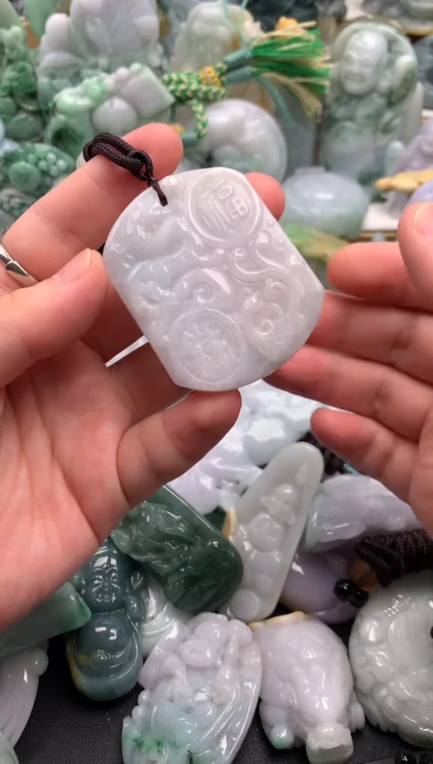 吊坠(不含链)未镶嵌翡翠1