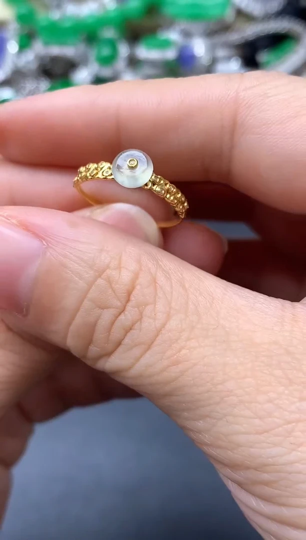 18K金镶嵌戒指翡翠421-中国好珍宝