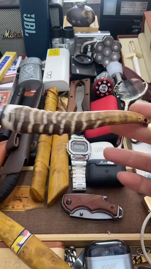 瓷片闪购商品 如图所示