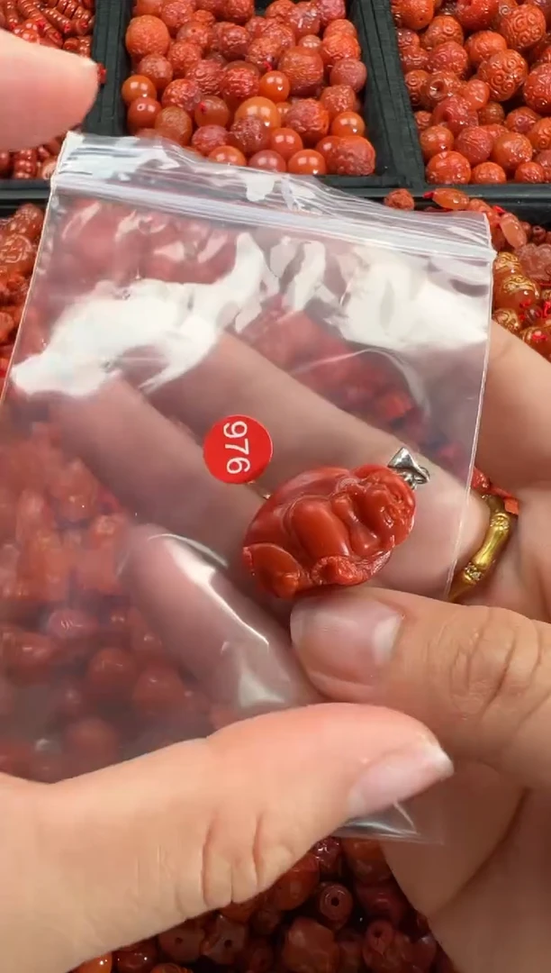 【闪购商品】南红玛瑙颈饰未镶嵌1