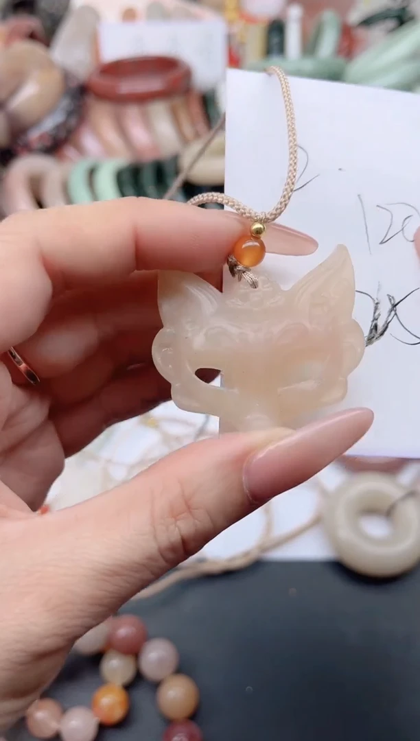 未镶嵌手镯石英质玉120