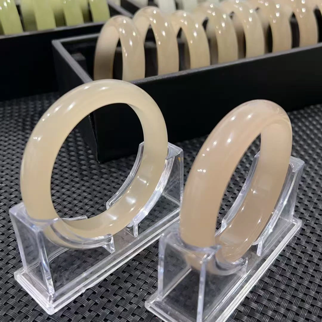 【新粉专属】天然A货手镯  轮胎正圈 青海料  冰藕粉手镯