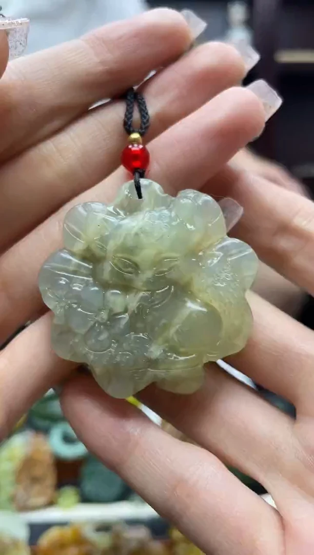 未镶嵌岫玉吊坠·