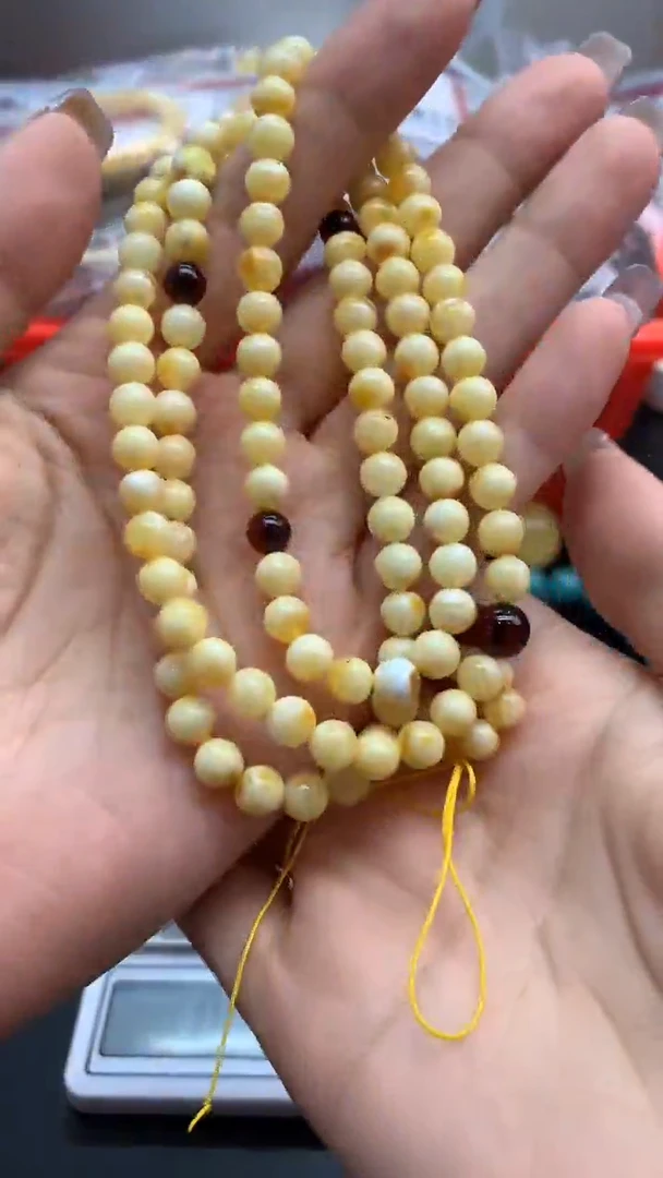 未镶嵌琥珀珠宝奇石小*?540