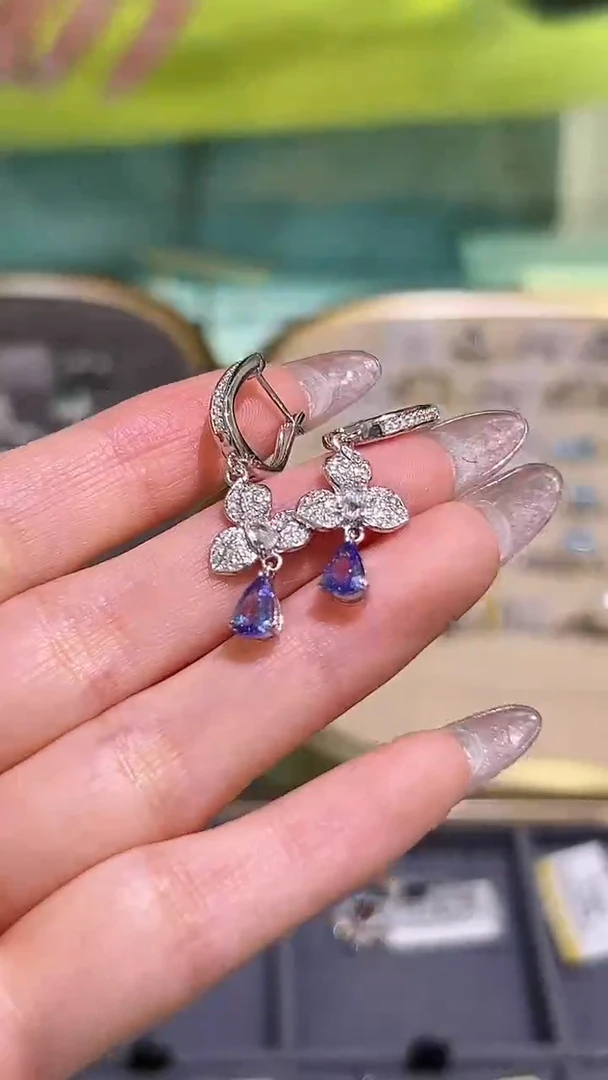 【闪购商品】坦桑石耳饰银S925镶嵌坦桑石耳扣