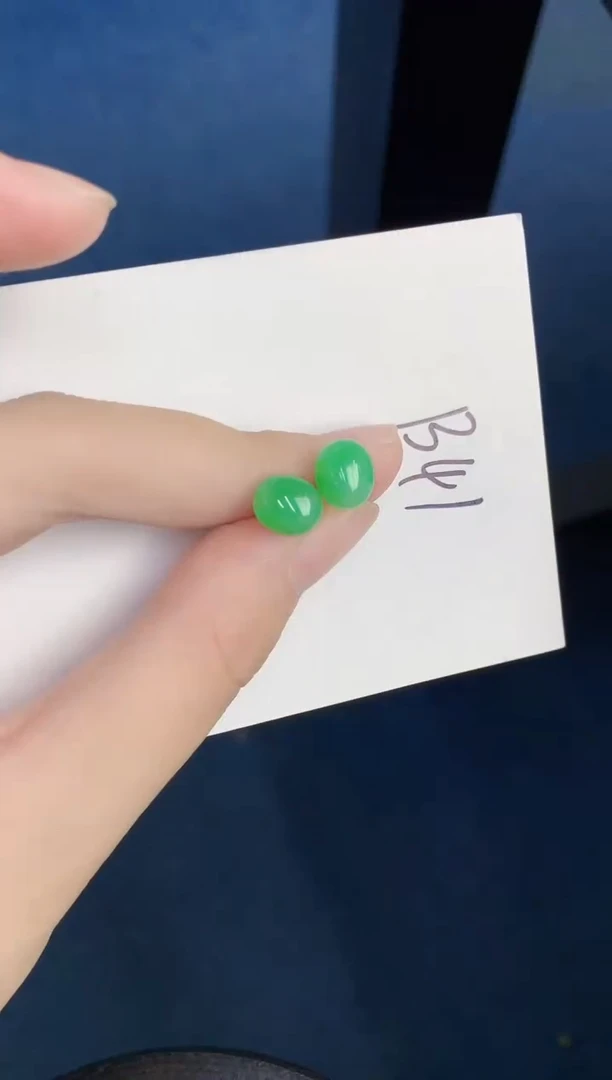 翡翠18K金镶嵌颈饰000000000