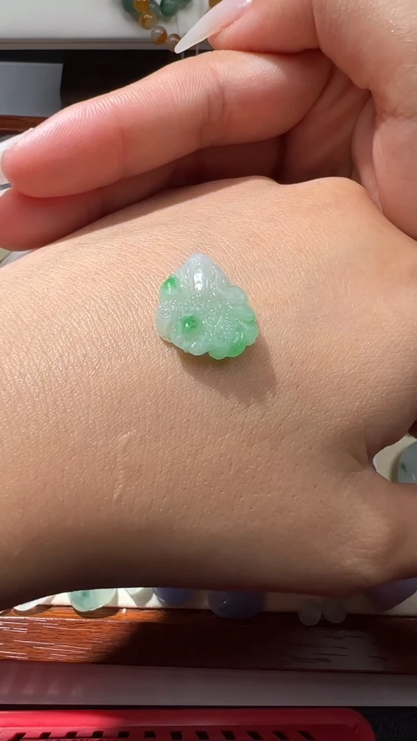 未镶嵌定制翡翠簡***箪绿白菜