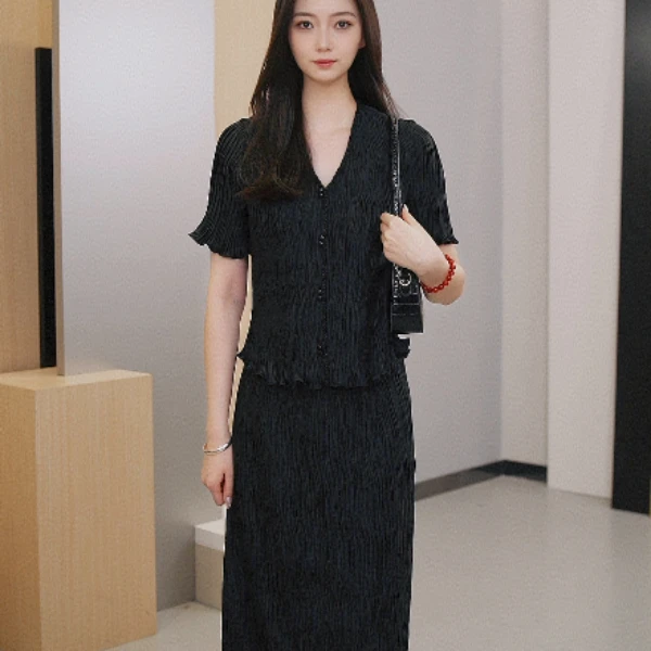 YINER音儿专选2025夏秋季新款衬衫(短)8C65370086