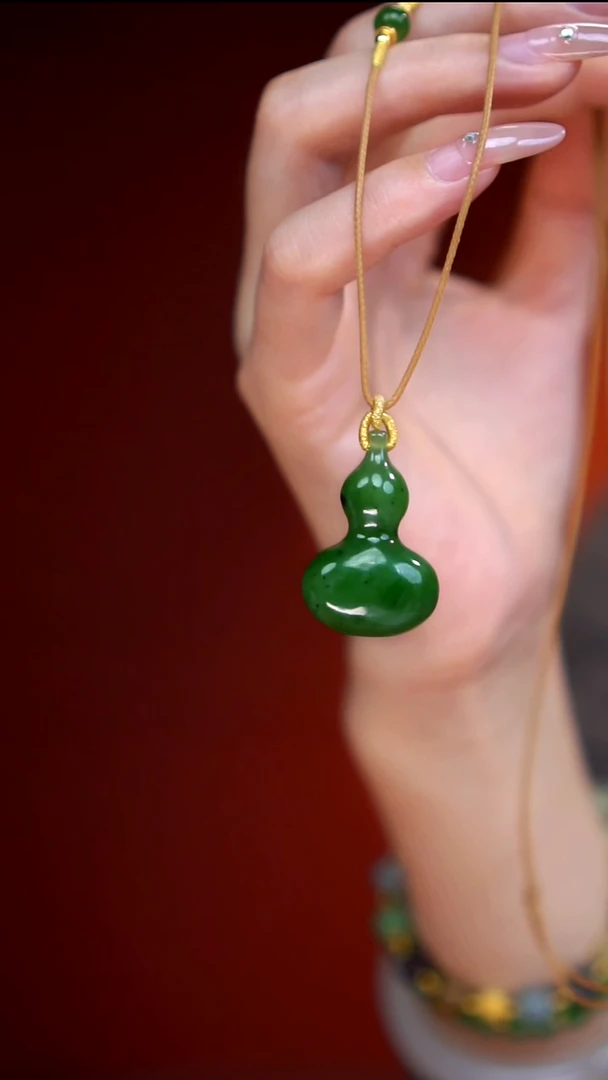 吊坠(不含链)未镶嵌和田玉和田玉碧玉葫芦吊坠