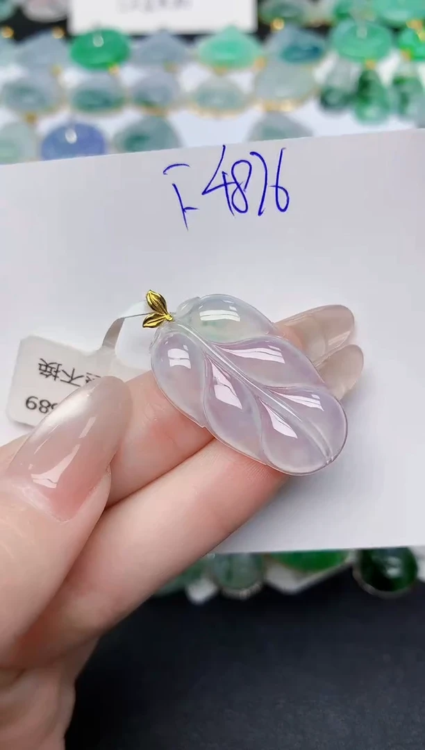 颈饰18K金镶嵌翡翠 天然缅甸A货翡翠百元以上9元证书费自理