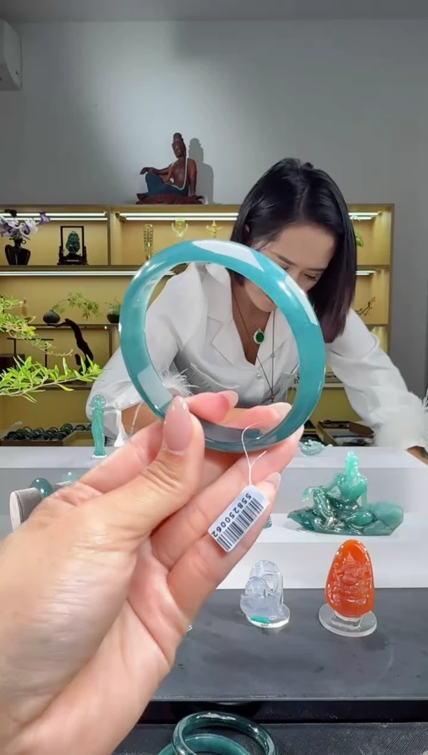 未镶嵌手镯翡翠61.3圈